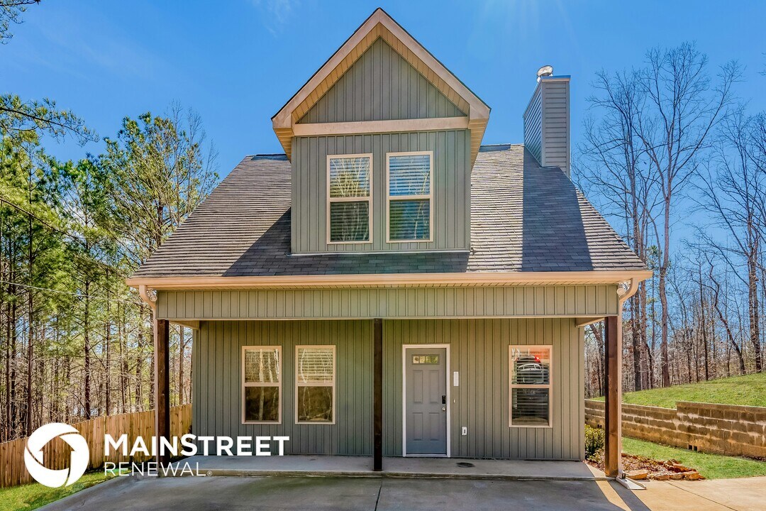 2554 Summit Park Rd in Odenville, AL - Foto de edificio