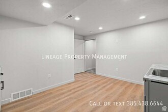 15524 Trumpet Ln-Unit -B in Bluffdale, UT - Building Photo - Building Photo