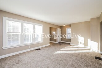 3924 Washington Ave in Cincinnati, OH - Building Photo - Building Photo