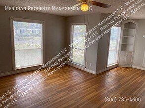 2420 30th St in Lubbock, TX - Building Photo - Building Photo