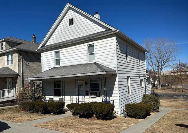 property at 1502 W Locust St