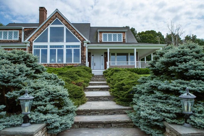 72 N Mabbettsville Rd in Millbrook, NY - Building Photo - Building Photo