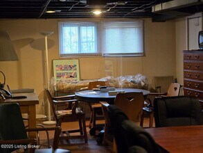 126 S Sherrin Ave in Louisville, KY - Building Photo - Building Photo