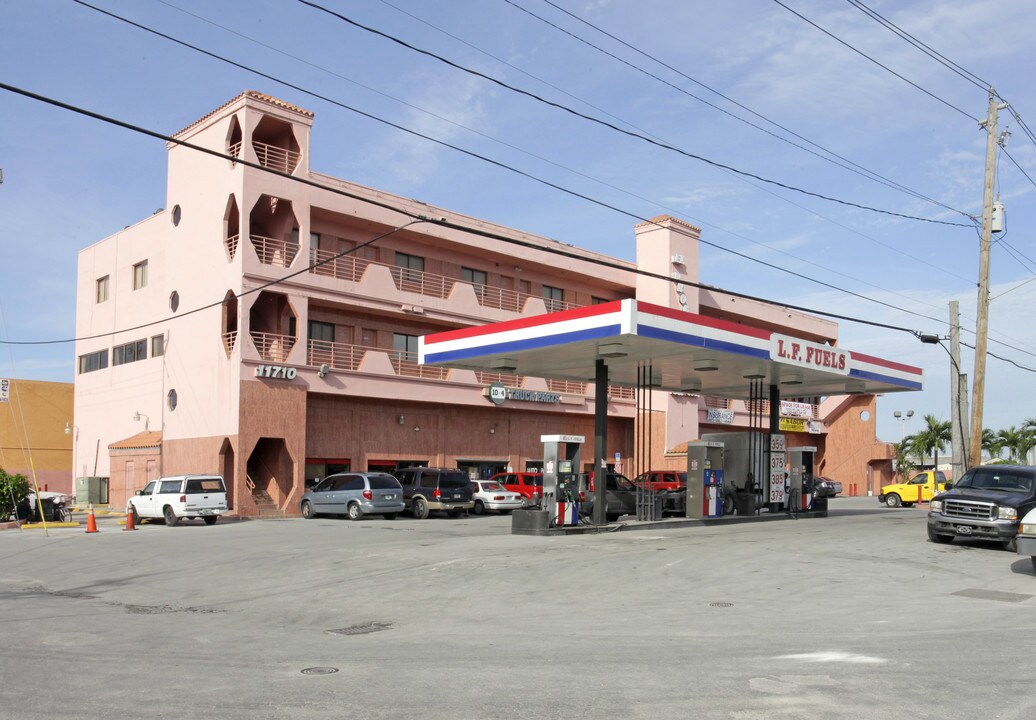 11710 NW South River Dr in Medley, FL - Building Photo