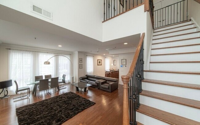 11 Washington Pl in Cliffside Park, NJ - Building Photo - Building Photo
