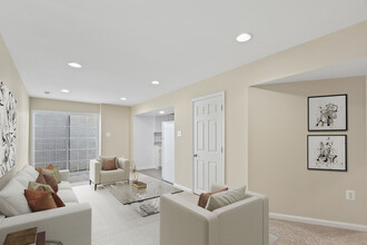 10205 Waterford Dr, Unit Studio in Manassas, VA - Building Photo - Building Photo