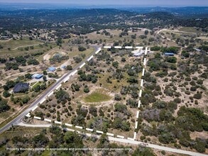 111 Stony Hills Rd in Center Point, TX - Building Photo - Building Photo