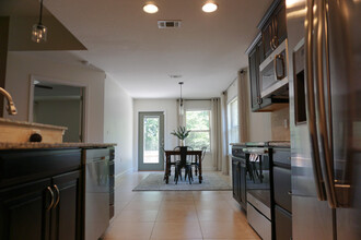 204 January Ct in Crestview, FL - Building Photo - Building Photo
