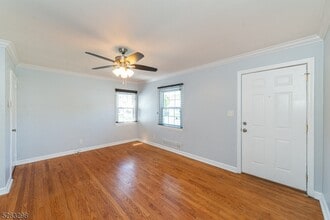 71 Surrey Ln in Clifton, NJ - Building Photo - Building Photo