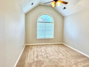 2267 Purple Leaf Ln in Memphis, TN - Building Photo - Building Photo