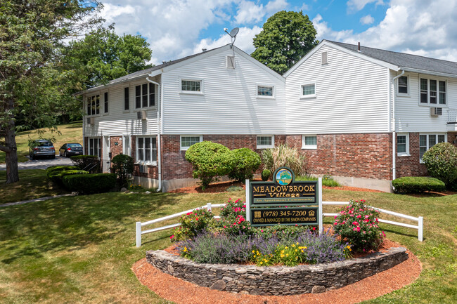 Meadowbrook Village in Fitchburg, MA - Building Photo - Building Photo