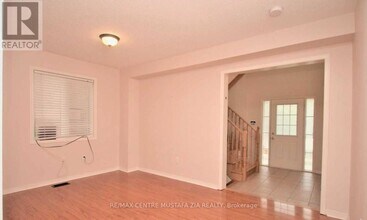 158 Lavery Heights in Milton, ON - Building Photo - Building Photo