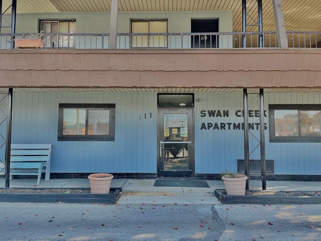 111 S Summit St, Unit 216 in Toledo, OH - Foto de edificio - Building Photo