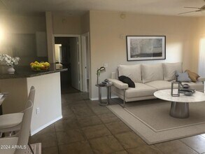 4644 N 22nd St in Phoenix, AZ - Foto de edificio - Building Photo