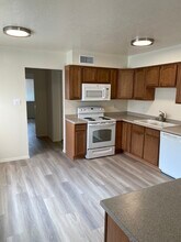 3100 Lori Pl NE, Unit A in Albuquerque, NM - Building Photo - Building Photo