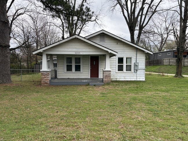 property at 2255 E Huntsville Rd