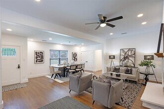 507 S Jefferson St in Kaufman, TX - Building Photo - Building Photo