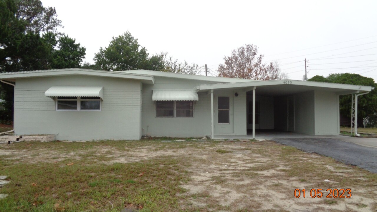 5053 Tangelo Dr in New Port Richey, FL - Building Photo