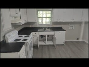 203 Winchester Trail in Jacksonville, AR - Foto de edificio - Building Photo