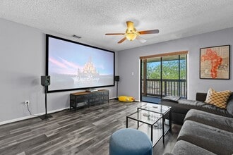 3709 Greenery Ct in Tampa, FL - Building Photo - Building Photo