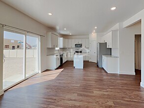 1318 E White St in Lehi, UT - Building Photo - Building Photo