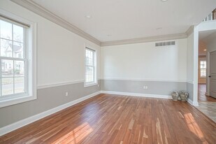 1058 Welsh Rd in Philadelphia, PA - Building Photo - Building Photo