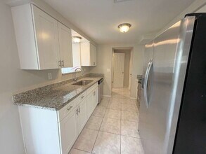 5706 Chipper Dr in New Port Richey, FL - Building Photo - Building Photo