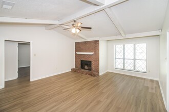 7095 Water Oak Cove in Memphis, TN - Building Photo - Building Photo