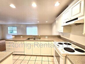 9703 NE Tenny Creek Dr in Vancouver, WA - Building Photo - Building Photo