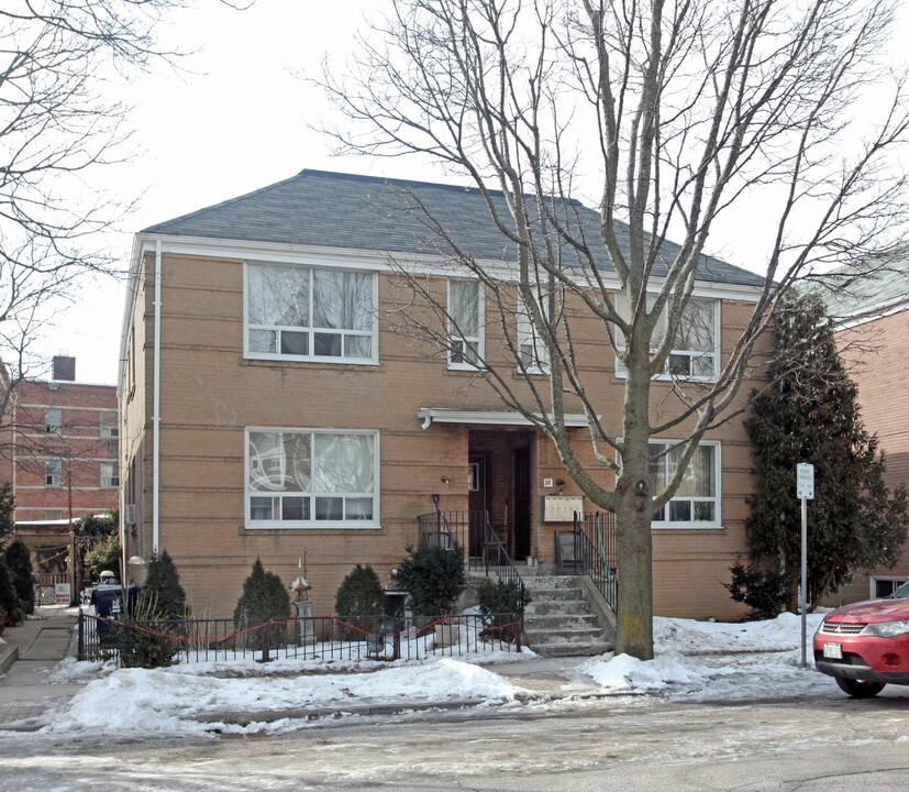 20 Norris Cres in Toronto, ON - Building Photo