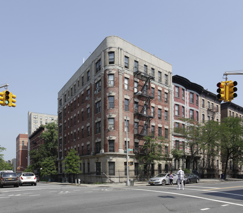 465 W 157th St in New York, NY - Building Photo