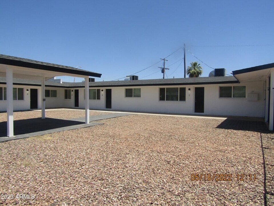 4920 E Holly St in Phoenix, AZ - Building Photo