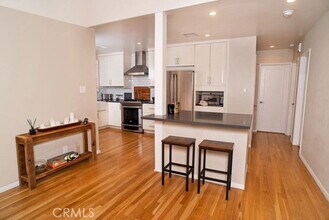 6458 Hanna Ave in Los Angeles, CA - Building Photo - Building Photo