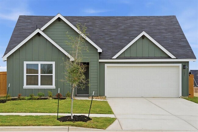 121 LAS LOMAS Dr in San Marcos, TX - Building Photo - Building Photo