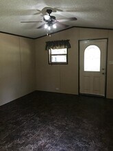 15 Starlight Dr in Huntsville, TX - Building Photo - Building Photo