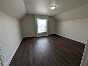 1510 Clark St in Manitowoc, WI - Building Photo - Building Photo