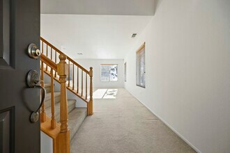 39312 Vía Belleza in Murrieta, CA - Building Photo - Building Photo