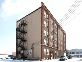 Anthony Arms Apartments in Dayton, OH - Building Photo - Building Photo