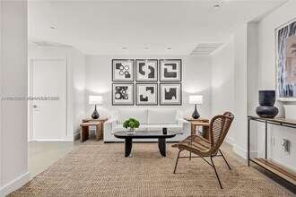 650 NE 32nd St in Miami, FL - Building Photo - Building Photo