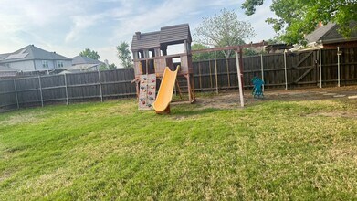 7011 Cottonwood Cir in Sachse, TX - Building Photo - Building Photo