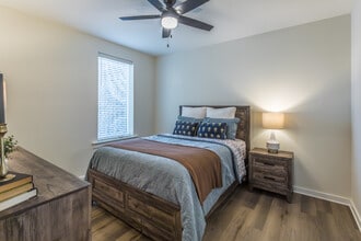 The Flats at Delta Landing in Hernando, MS - Building Photo - Interior Photo