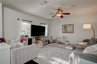 6630 Hillside Terrace Dr in Austin, TX - Building Photo - Building Photo