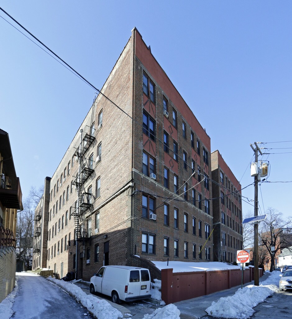 58 Ettrick Ter Rutherford, NJ Apartments