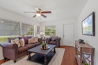 106 Driftwood Ln in Sanford, FL - Building Photo - Building Photo