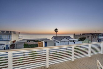 1834 S Pacific St in Oceanside, CA - Building Photo - Building Photo