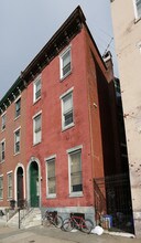 2109 Spring Garden St in Philadelphia, PA - Building Photo - Building Photo