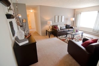 Woodbrook Village Apartments in East Lansing, MI - Foto de edificio - Interior Photo
