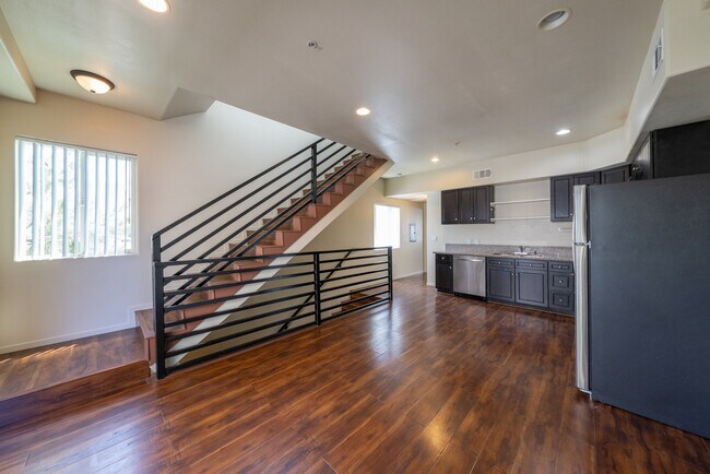 1538 W 11th Plz in Los Angeles, CA - Foto de edificio - Building Photo