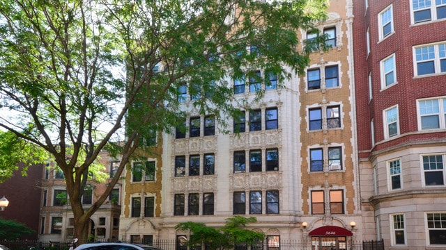 property at 5646 N Kenmore Ave