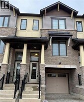 185 Bedrock Dr in Hamilton, ON - Building Photo